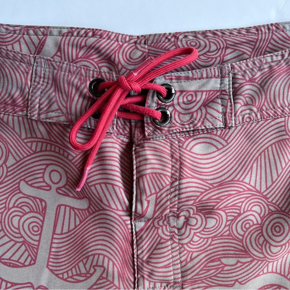 The North Face Anchor Print Board Shorts - Picture 5 of 8